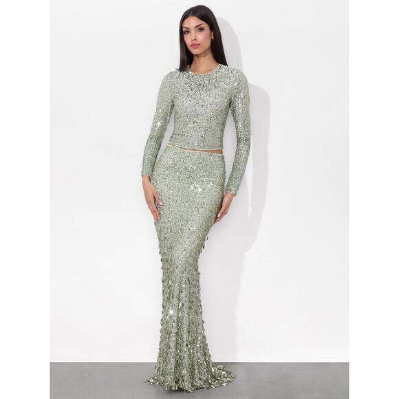 ALICE + OLIVIA Delaina Long Sleeve Sea Green Sequin Crop Top - Picture 6 of 14